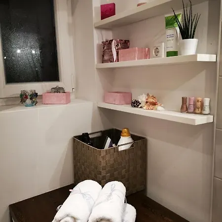 Cozy Place, Best Location, Wifi, Free Parking, Netflix... Ljubljana